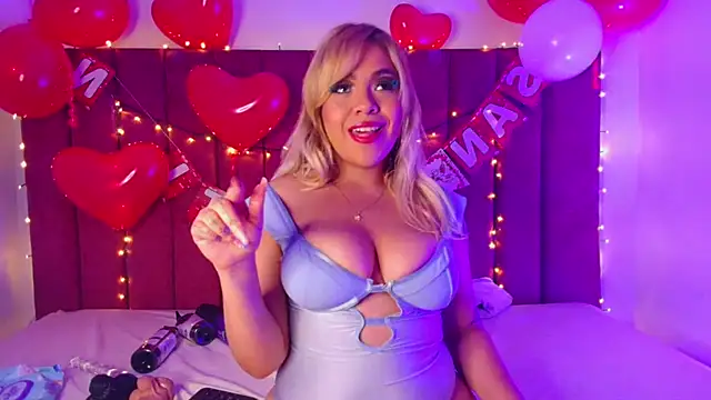 RominaaReyes online show from 02-17-26, 01:46