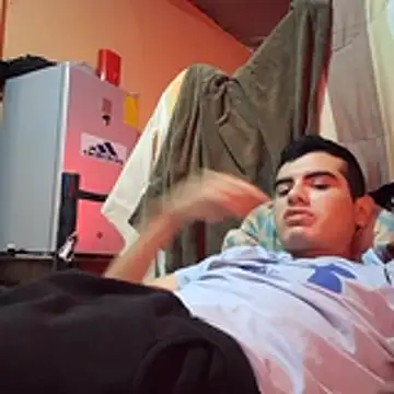 Snapshot of Ortiz3404 chatting on 12-17-25, 04:57 Ortiz3404 online show from 12-17-25, 04:57