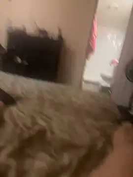 Snapshot of daddyLeeandprincessmarie chatting on 09-27-25, 09:36 daddyLeeandprincessmarie online show from 09-27-25, 09:36