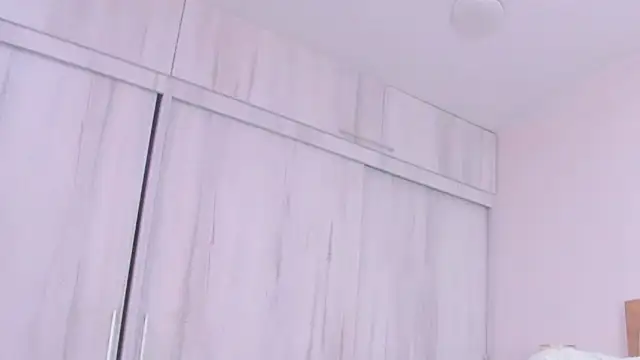 megan rous  online show from 11-20-25, 03:39