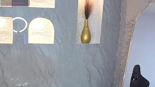  Evoni b online show from 10-24-25, 07:43