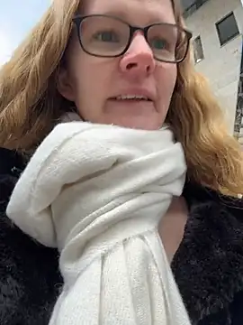 Snapshot of Bikergirl_97 chatting on 11-20-25, 11:54 Bikergirl 97 online show from 11-20-25, 11:54