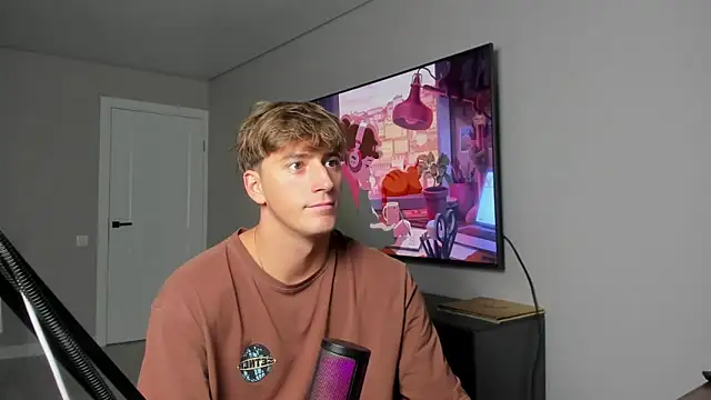 DaniHort online show from 12-20-25, 10:55