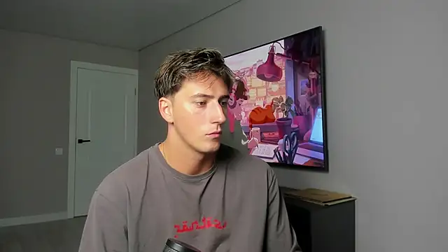 DaniHort online show from 12-21-25, 12:01