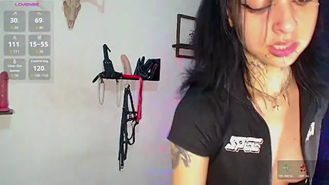 Snapshot of DakariaHills_ chatting on 04-24-26, 05:54 DakariaHills online show from 04-24-26, 05:54