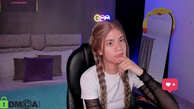 Arinextdoor online show from 01-15-26, 03:11