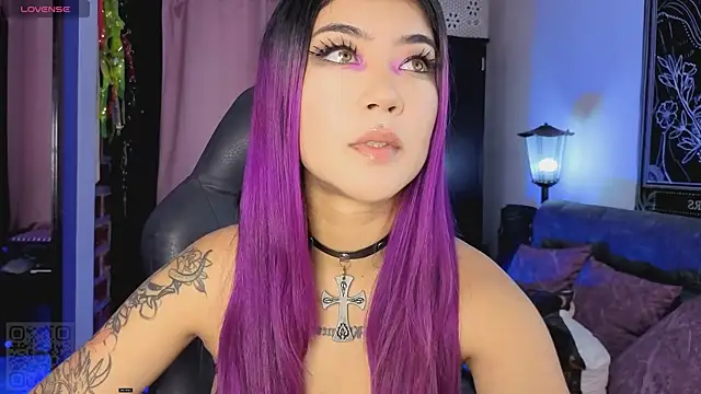 Snapshot of Katyuska_Sg1 chatting on 06-24-26, 07:24 Katyuska Sg1 online show from 06-24-26, 07:24