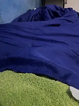 Snapshot of Piter14cm chatting on 10-20-25, 02:23 Piter14cm online show from 10-20-25, 02:23