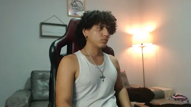 Xfire boy69 online show from 10-27-25, 04:22