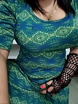 hot grieal1 online show from 10-02-25, 06:59