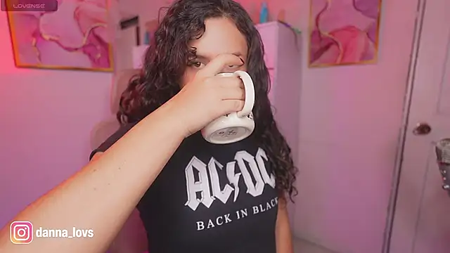 Dannaa Lovs online show from 11-12-25, 06:52
