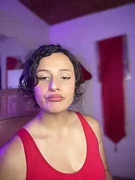 Dannaa Lovs online show from 12-15-25, 05:28