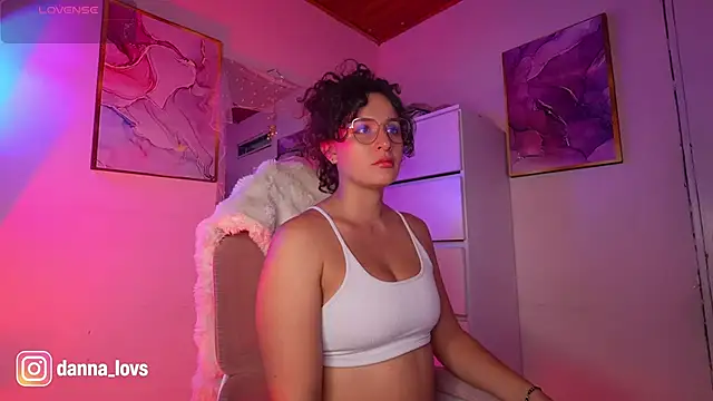 Snapshot of Dannaa_Lovs chatting on 05-13-26, 01:03 Dannaa Lovs online show from 05-13-26, 01:03