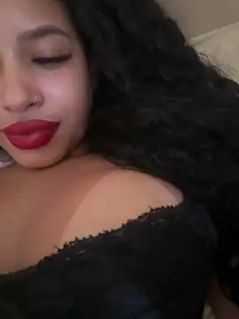 Snapshot of bianca090 chatting on 07-18-26, 04:00 bianca090 online show from 07-18-26, 04:00