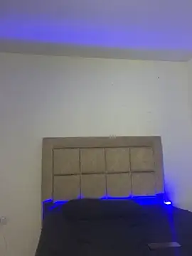 Snapshot of EmilyNoir1 chatting on 11-30-25, 01:20 EmilyNoir1 online show from 11-30-25, 01:20