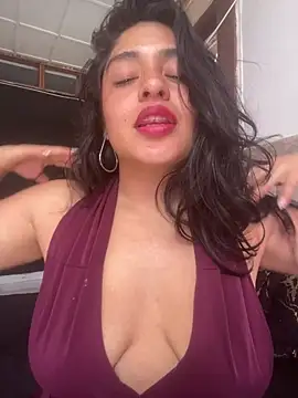 Snapshot of EmilyNoir1 chatting on 06-27-26, 05:51 EmilyNoir1 online show from 06-27-26, 05:51