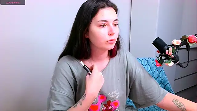 Snapshot of peachyness chatting on 11-30-25, 09:41 peachyness online show from 11-30-25, 09:41