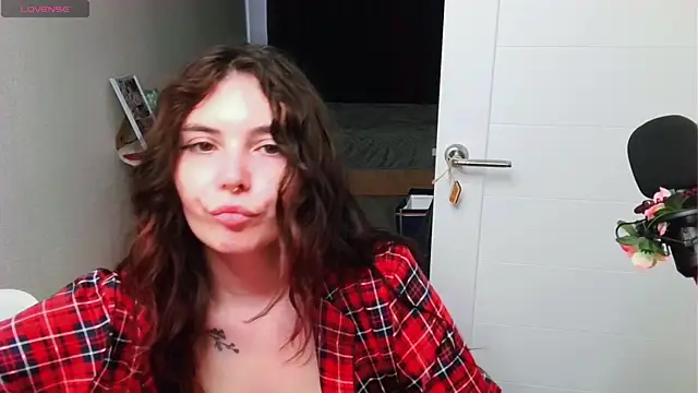peachyness online show from 06-14-26, 05:26