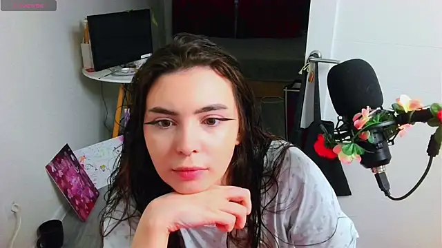 Snapshot of peachyness chatting on 06-30-26, 12:55 peachyness online show from 06-30-26, 12:55