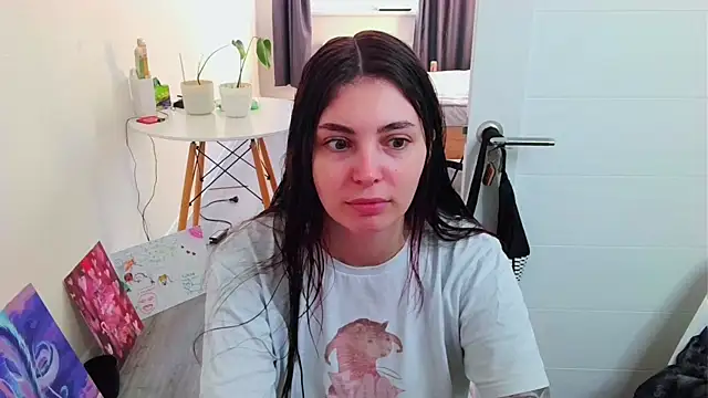 Snapshot of peachyness chatting on 07-13-26, 04:43 peachyness online show from 07-13-26, 04:43