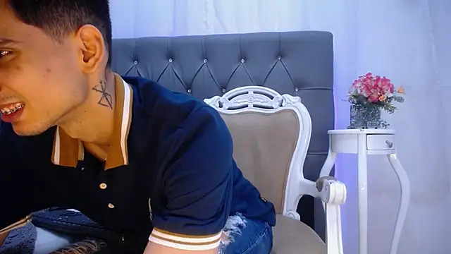 Sebalexis7 online show from 11-08-25, 03:39