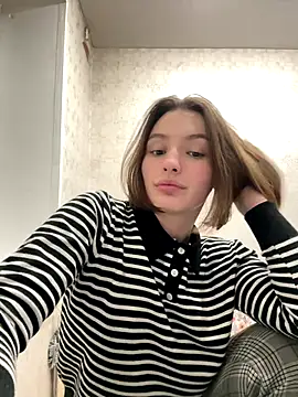 ZariaFlame online show from 10-01-25, 09:54