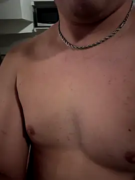 Snapshot of FranVergaLoca chatting on 11-16-25, 10:43 FranVergaLoca online show from 11-16-25, 10:43