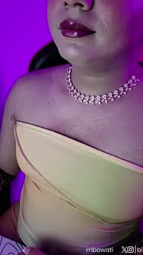 Snapshot of Bimbowati chatting on 03-28-26, 07:02 Bimbowati online show from 03-28-26, 07:02