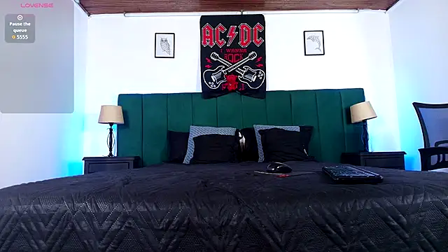 Alisse Moore online show from 09-20-25, 12:39