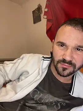 Ionut899xh online show from 11-03-25, 01:40