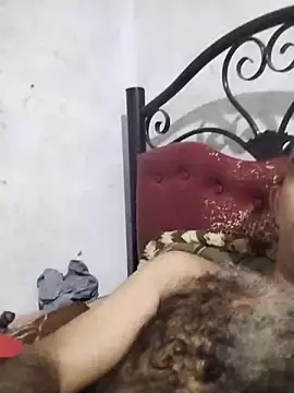 Snapshot of salimbasha chatting on 10-12-25, 01:48 salimbasha online show from 10-12-25, 01:48