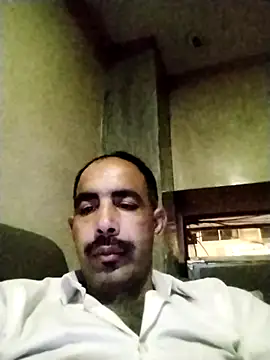 Snapshot of salimbasha chatting on 11-11-25, 11:38 salimbasha online show from 11-11-25, 11:38