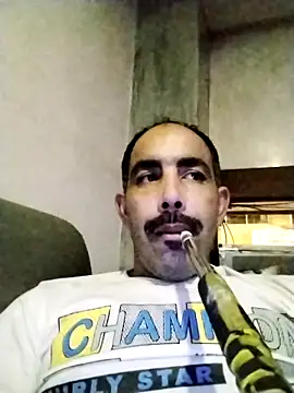 Snapshot of salimbasha chatting on 11-19-25, 06:52 salimbasha online show from 11-19-25, 06:52