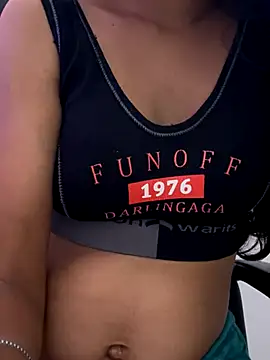 Snapshot of Tamil_Anushya chatting on 12-01-25, 06:46 Tamil Anushya online show from 12-01-25, 06:46