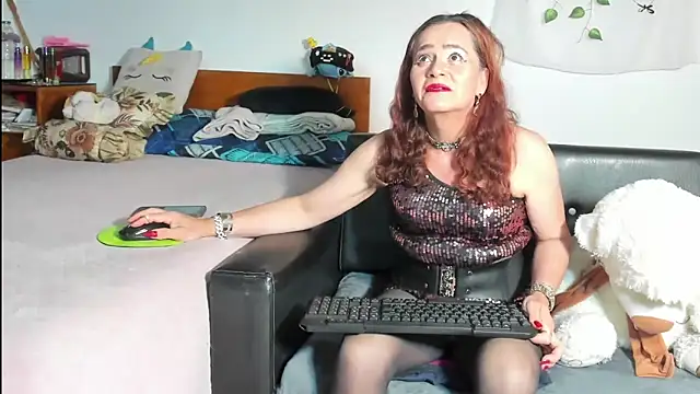 Snapshot of Mishell_Bons chatting on 03-06-26, 08:38 Mishell Bons online show from 03-06-26, 08:38