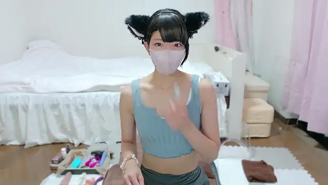 Snapshot of clara_6x9 chatting on 10-07-25, 02:25 clara 6x9 online show from 10-07-25, 02:25