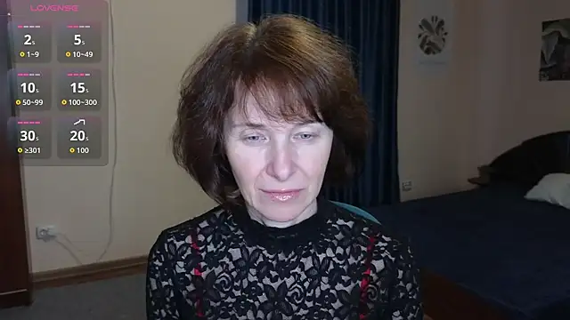 Lia Tito online show from 12-17-25, 06:19