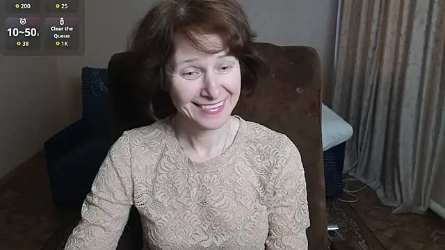 Lia Tito online show from 02-10-26, 01:48