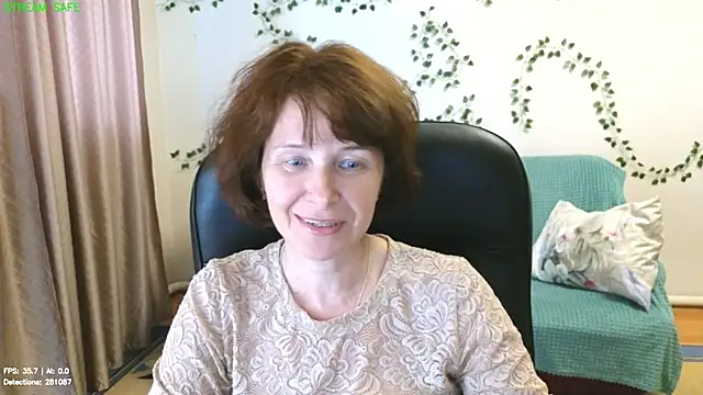 Snapshot of Lia_Tito chatting on 06-29-26, 01:33 Lia Tito online show from 06-29-26, 01:33