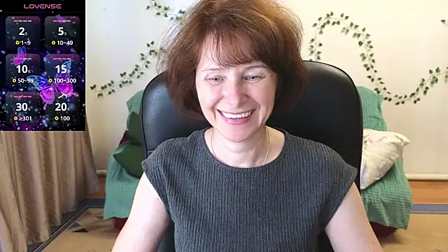 Snapshot of Lia_Tito chatting on 07-07-26, 12:42 Lia Tito online show from 07-07-26, 12:42