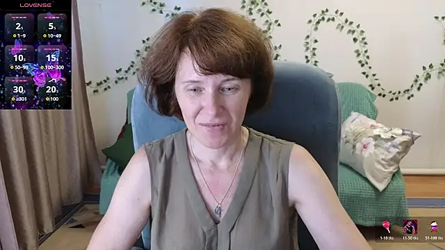 Snapshot of Lia_Tito chatting on 07-27-26, 01:07 Lia Tito online show from 07-27-26, 01:07