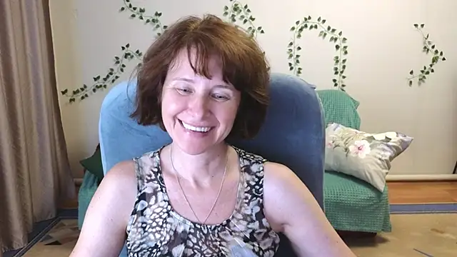 Snapshot of Lia_Tito chatting on 07-28-26, 04:39 Lia Tito online show from 07-28-26, 04:39