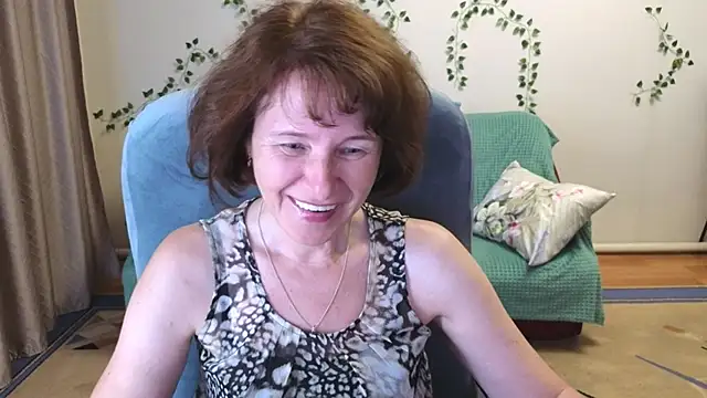 Snapshot of Lia_Tito chatting on 07-28-26, 07:39 Lia Tito online show from 07-28-26, 07:39