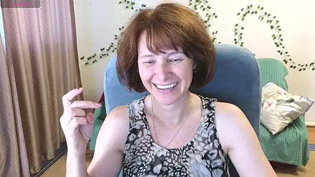 Snapshot of Lia_Tito chatting on 08-04-26, 12:41 Lia Tito online show from 08-04-26, 12:41