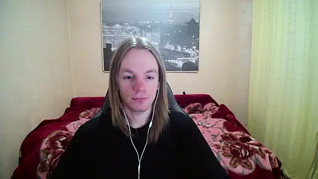 Snapshot of AdamDickens chatting on 03-08-26, 08:45 AdamDickens online show from 03-08-26, 08:45