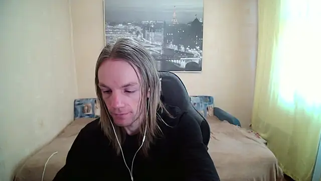 Snapshot of AdamDickens chatting on 03-30-26, 04:35 AdamDickens online show from 03-30-26, 04:35