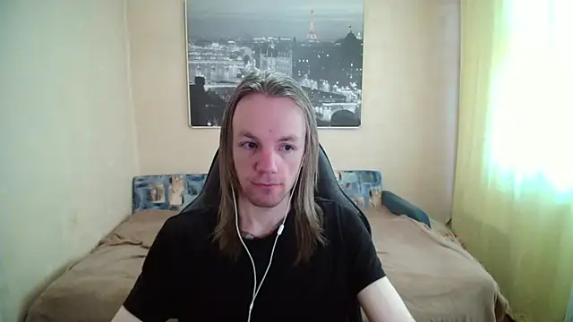 Snapshot of AdamDickens chatting on 03-31-26, 06:14 AdamDickens online show from 03-31-26, 06:14