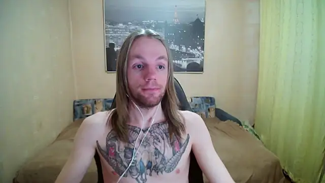 Snapshot of AdamDickens chatting on 04-11-26, 01:54 AdamDickens online show from 04-11-26, 01:54