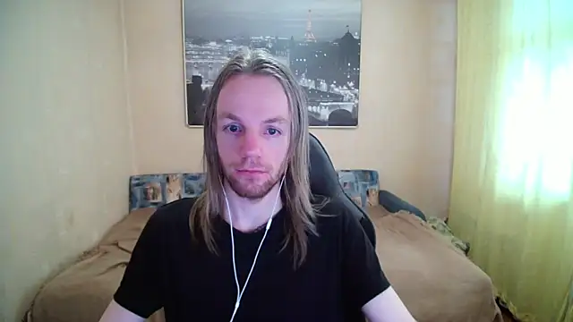 Snapshot of AdamDickens chatting on 04-12-26, 04:17 AdamDickens online show from 04-12-26, 04:17