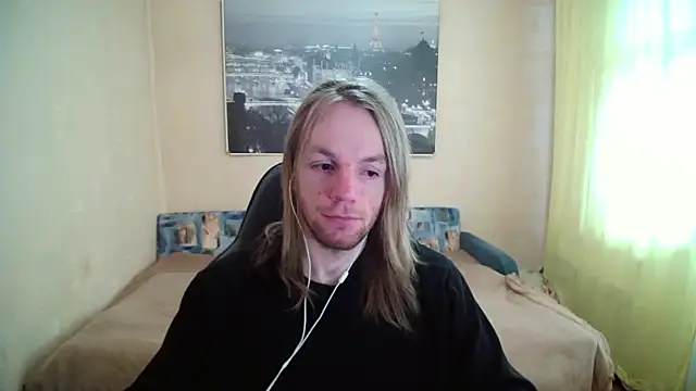 Snapshot of AdamDickens chatting on 04-23-26, 02:19 AdamDickens online show from 04-23-26, 02:19
